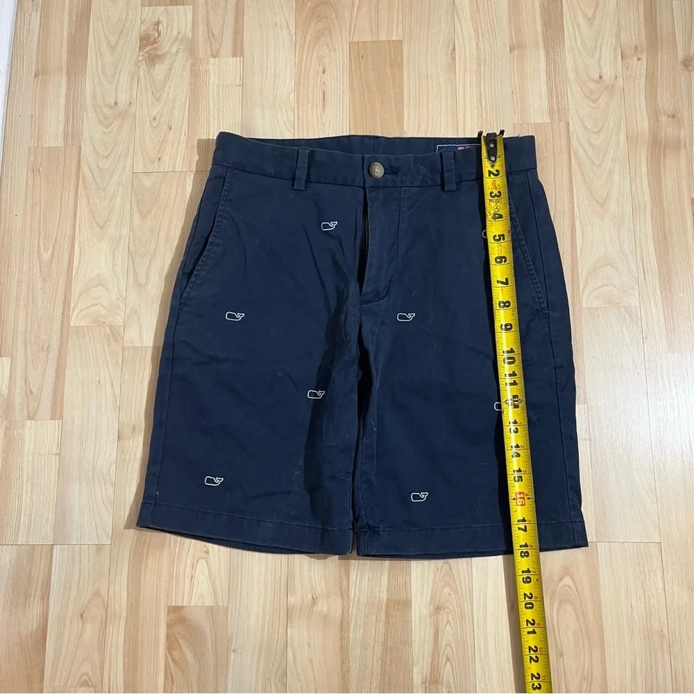Vineyard Vines 9-inch stretch breaker short navy embroidered whale pattern 28